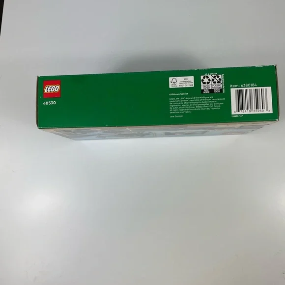 LEGO Jane Goodall Tribute Set 40530- Retired - New in Box - Factory sealed - Picture 4 of 6